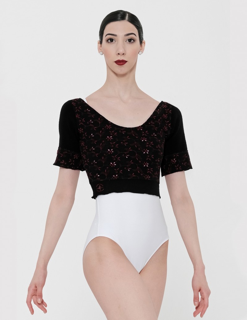 wear moi rosea embroidered flower cropped top